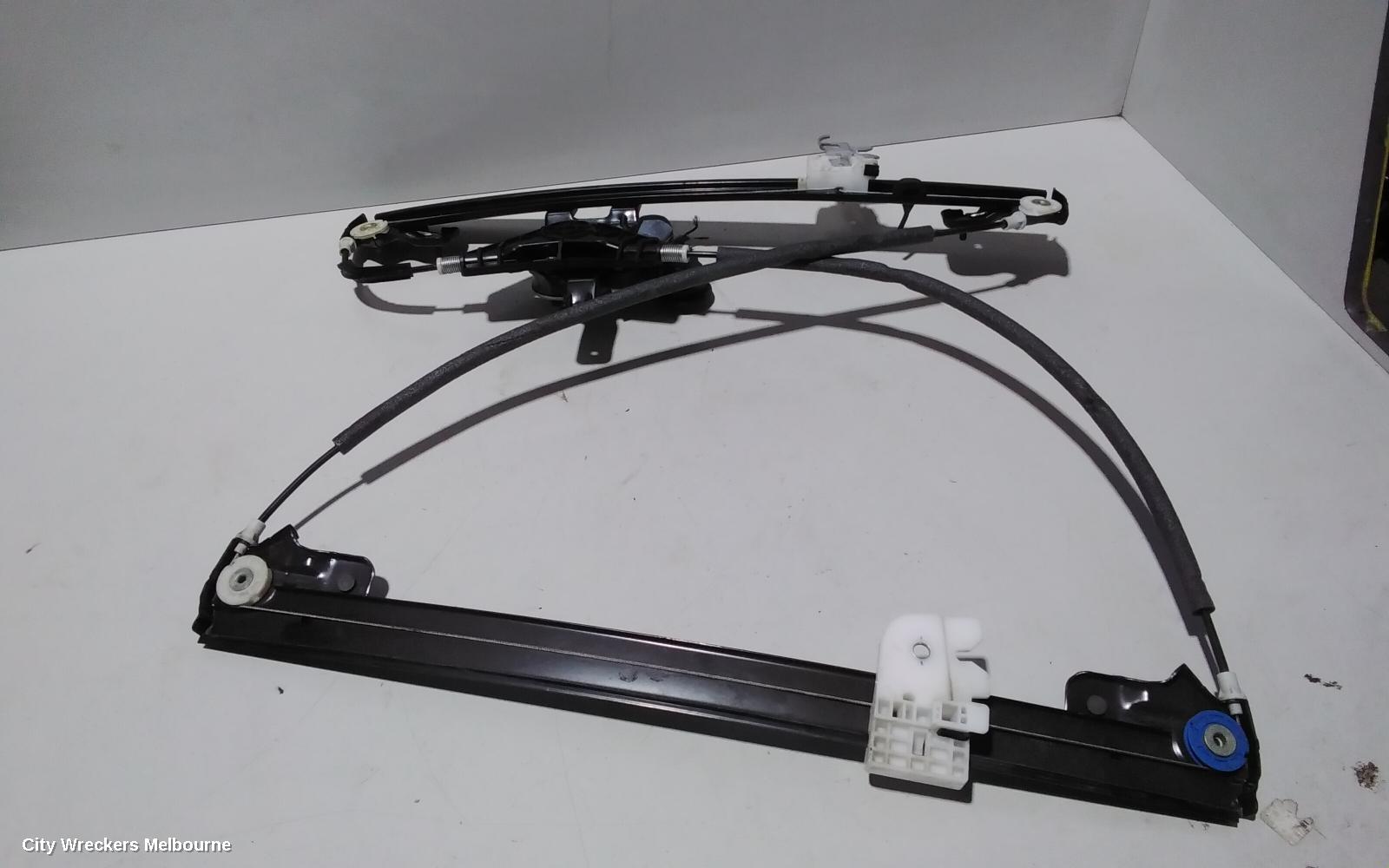 NISSAN PATHFINDER LEFT FRONT WINDOW REG/MOTOR, R52, 06/2013 - 04/2021 - Image 3