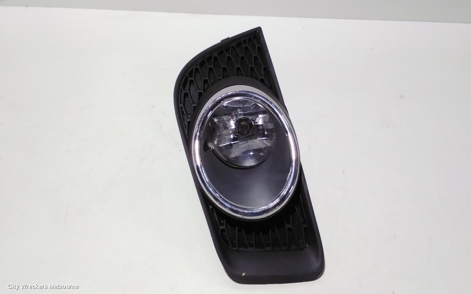 HOLDEN CRUZE LEFT INDICATOR/FOG/SIDE, BUMPER FOGLAMP, JG-JH, 03/2009 - 12/2014 - Image 1