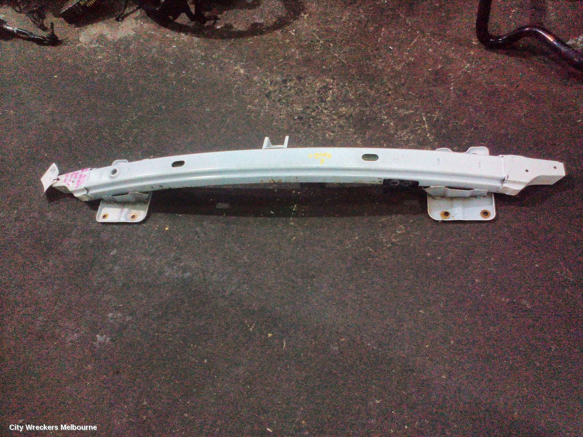 LDV G10 F/BAR REINFORC/BRACK, MAIN REINFORCEMENT, SV7C, WAGON/VAN, 04/2015 ONWARDS - Image 1