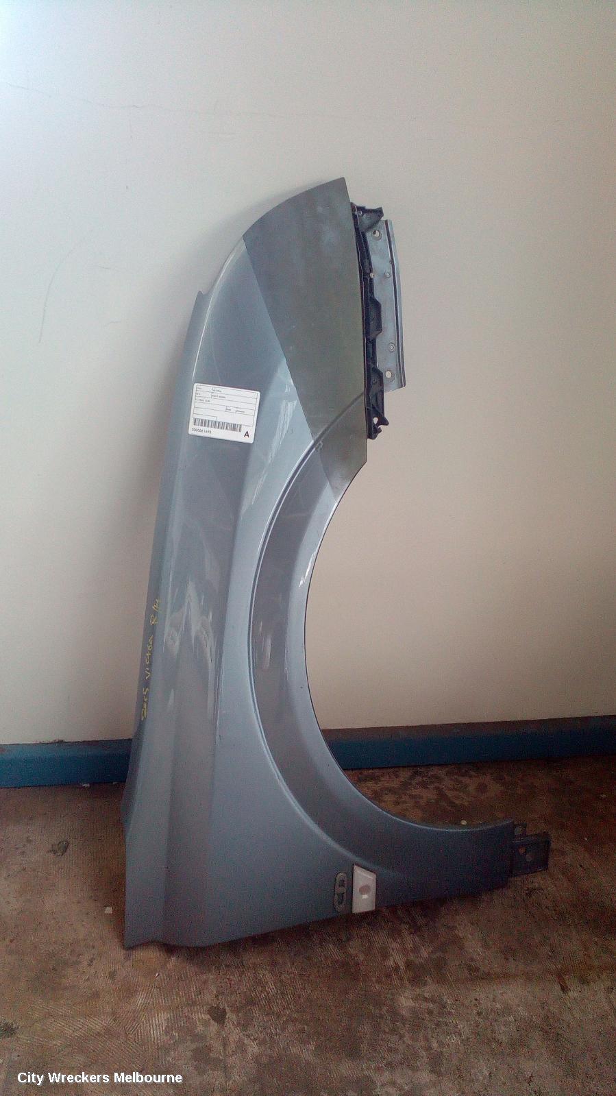 HOLDEN VECTRA RIGHT GUARD, ZC, 03/2003 - 12/2006 - Image 1