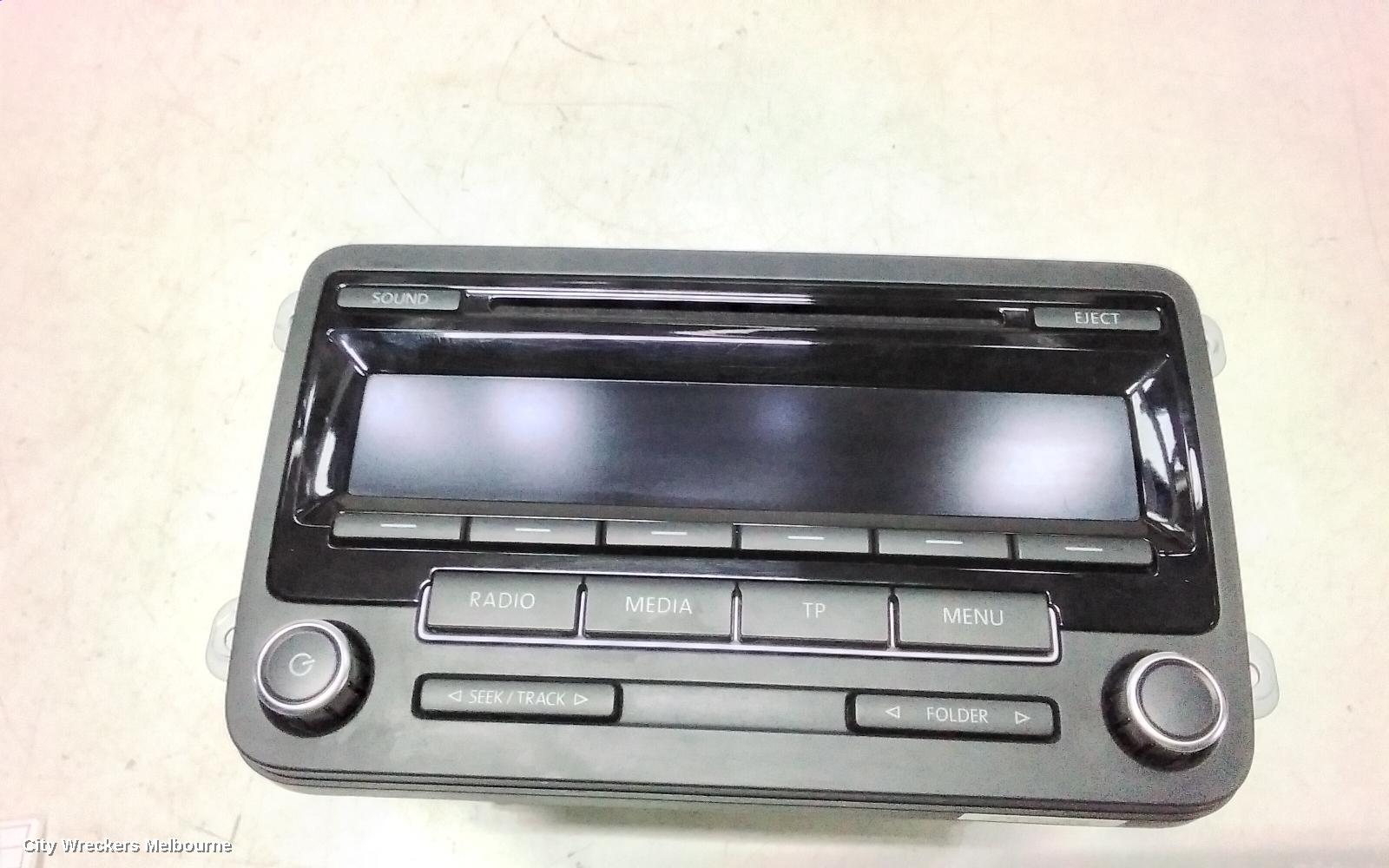 VOLKSWAGEN JETTA RADIO/CD/DVD/SAT/TV, DISPLAY & HEAD UNIT, (RCD310), 1B, 02/2011 - 06/2015 - Image 3