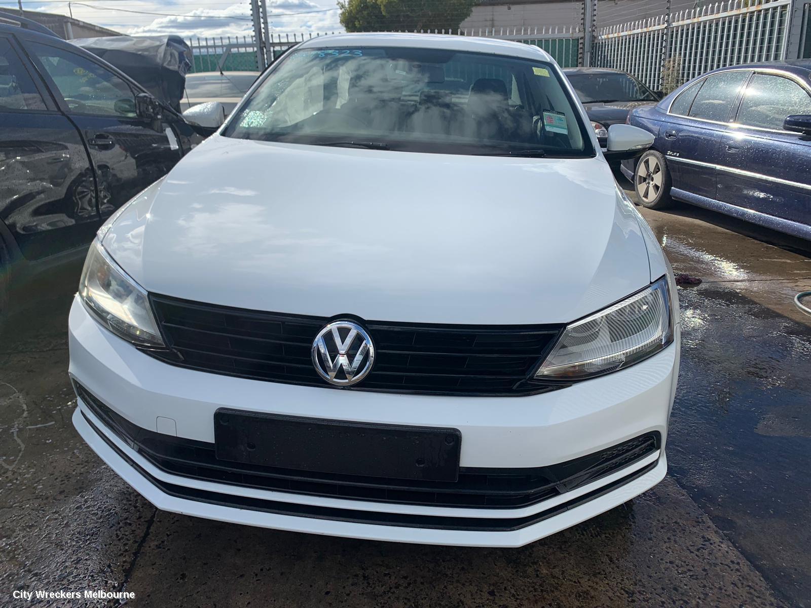 VOLKSWAGEN JETTA LEFT REAR DOOR/SLIDING, 1B, 02/2011 - 12/2017 - Image 3