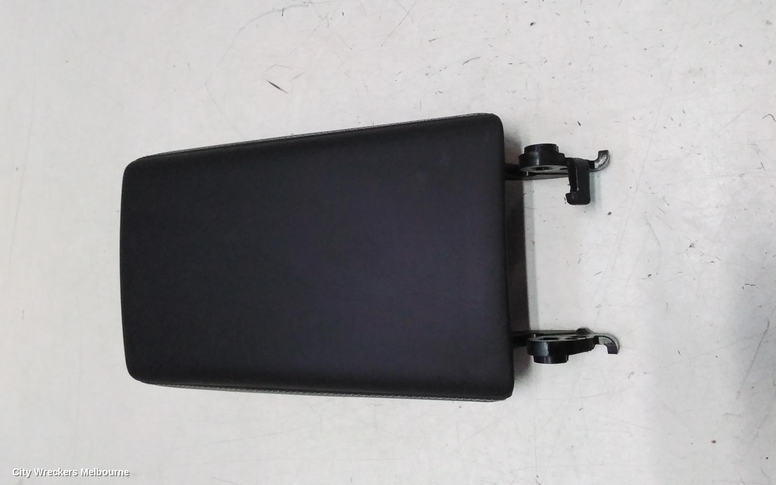 TESLA MODEL Y CONSOLE, 1ST GEN, 03/2022 ONWARDS - Image 3