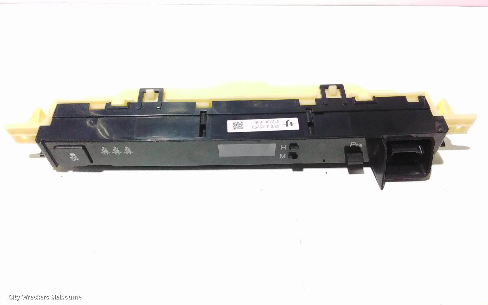 TOYOTA RAV4 CLOCK, XA40, 12/2012 - 12/2018 - Image 2