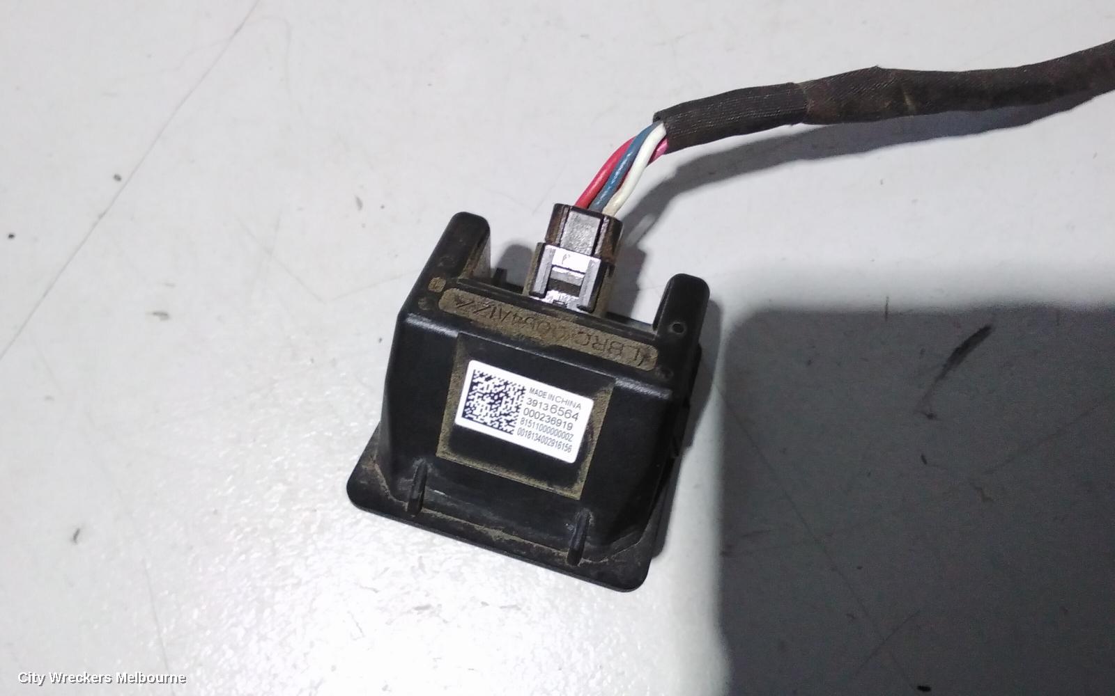OPEL INSIGNIA REVERSE CAMERA, 09/2012 - 12/2013 - Image 3
