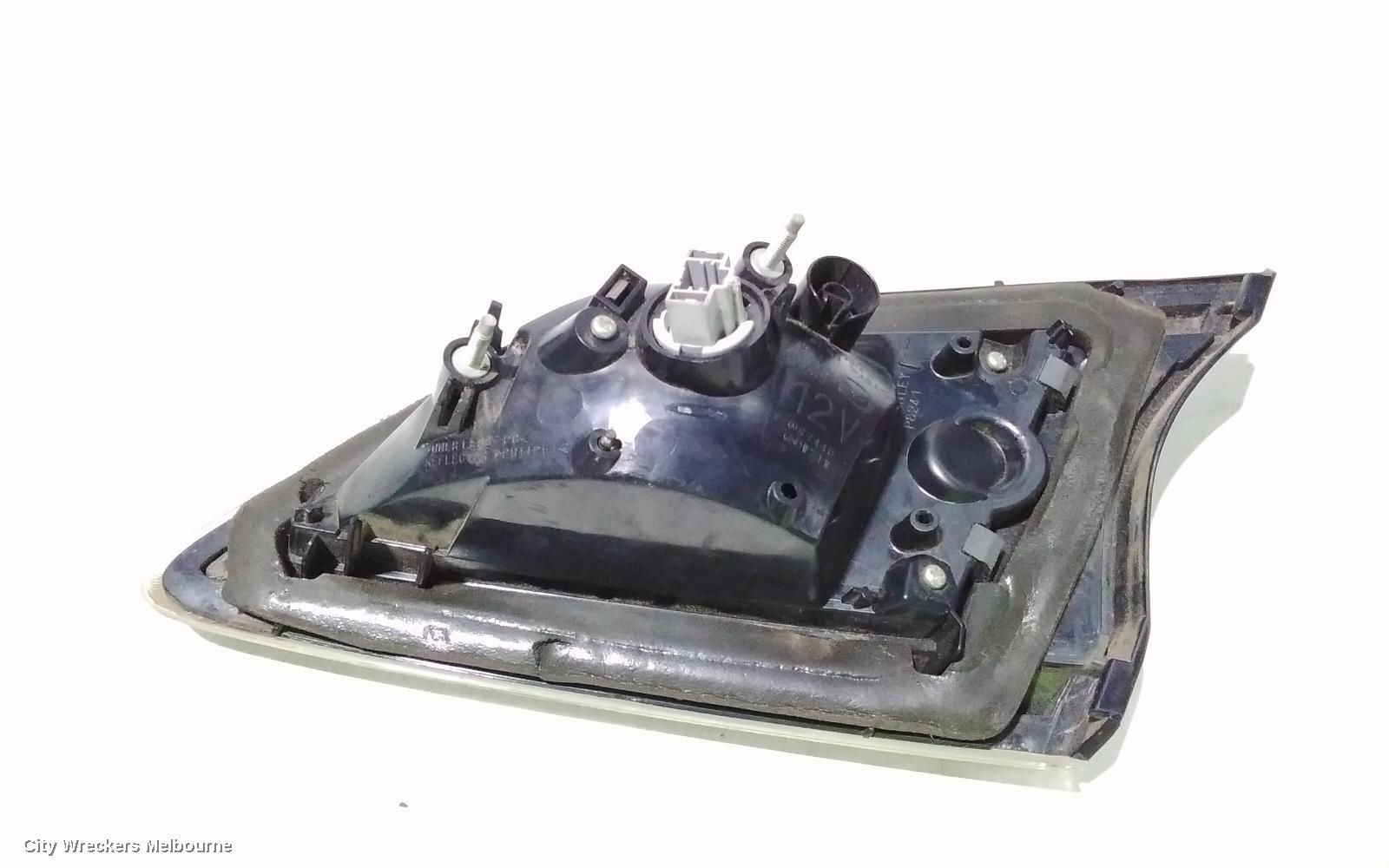 MAZDA 3 REAR GARNISH, TAILGATE LAMP (LH SIDE), BL, 04/2009 - 10/2013 - Image 3