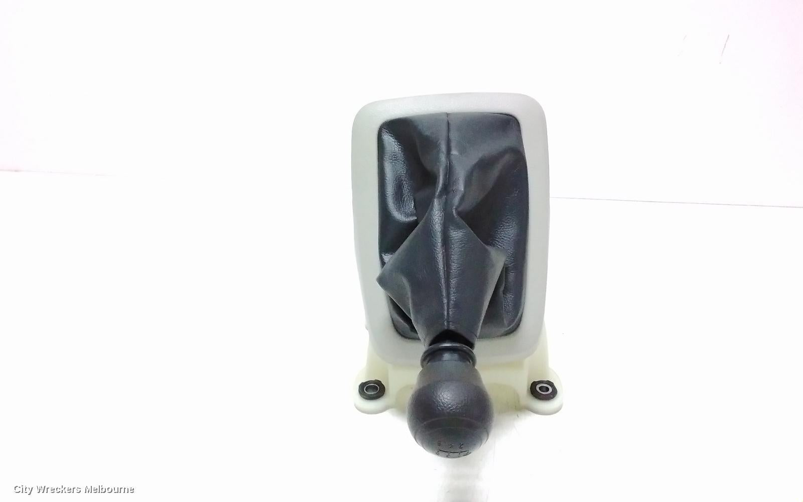 TOYOTA HIACE GEAR STICK/SHIFTER, 300 SERIES, AUTO T/M, 02/2019 ONWARDS - Image 1
