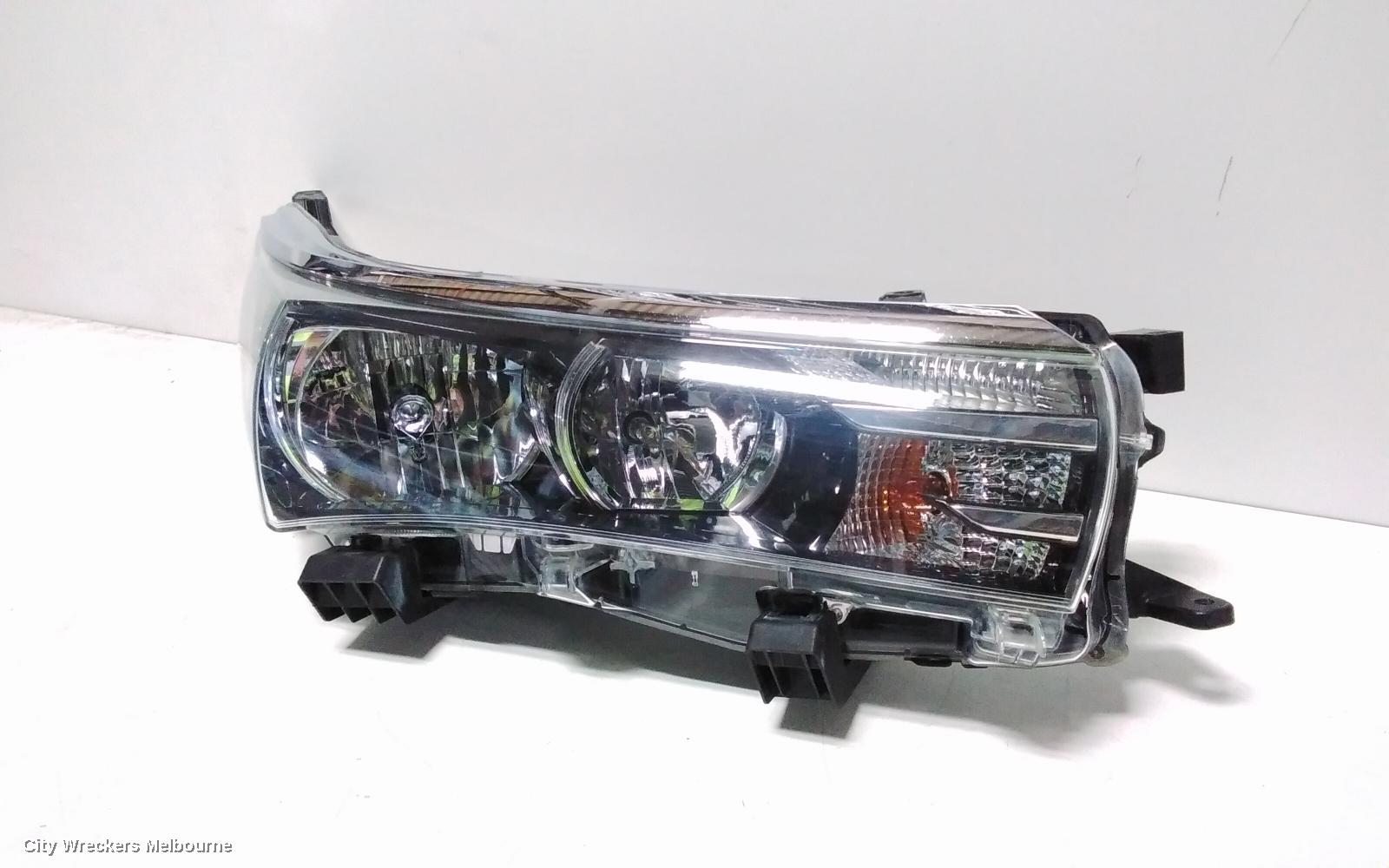 TOYOTA COROLLA RIGHT HEADLAMP, ZRE172R, SEDAN, ASCENT/SX, HALOGEN TYPE, 12/2013 - 10/2016 - Image 2