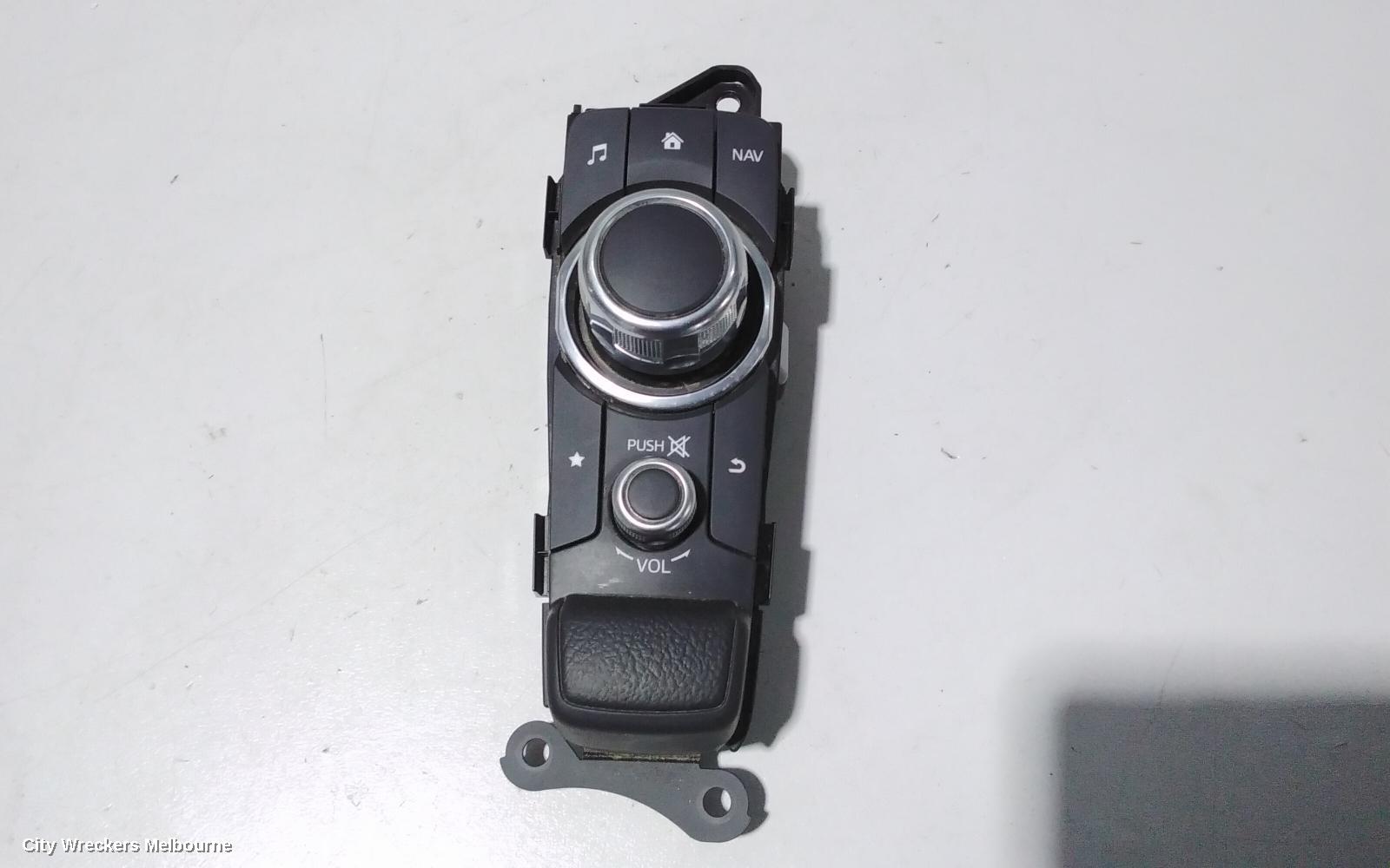 MAZDA CX3 RADIO/CD/DVD/SAT/TV, MEDIA INPUT, DK, 03/2015 ONWARDS - Image 2