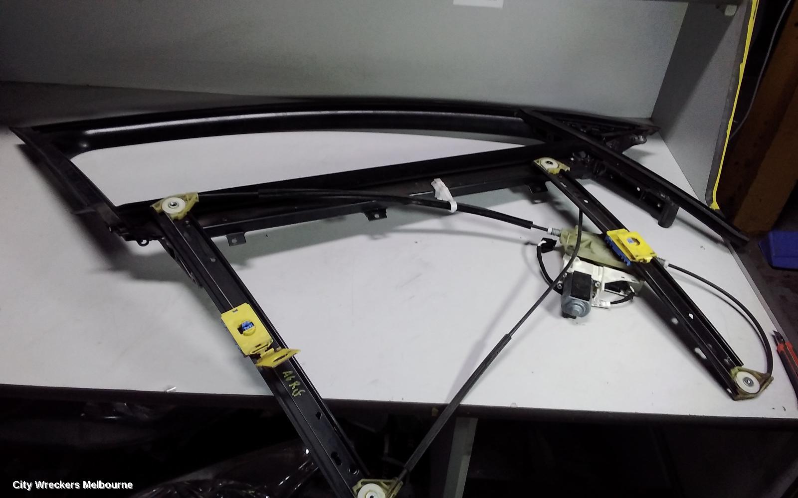 AUDI A6 RIGHT FRONT WINDOW REG/MOTOR, C6, VIN WAUZZZ4F... - Image 1
