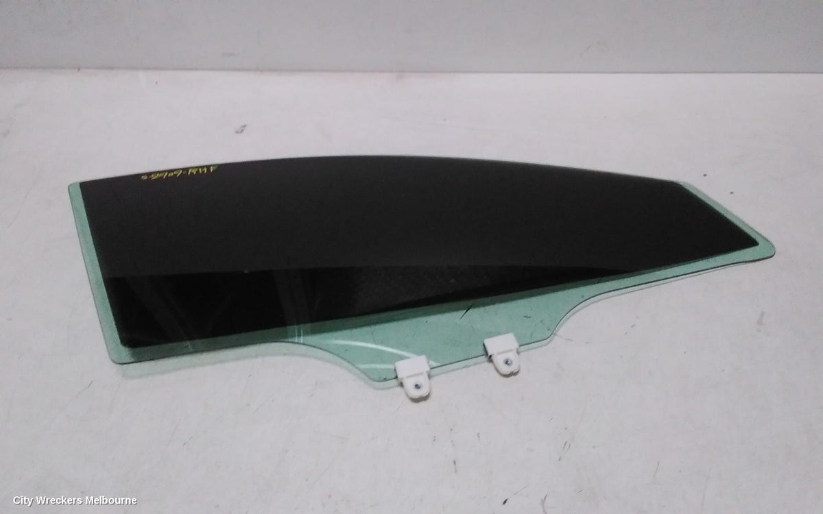 MAZDA 3 RIGHT FRONT DOOR WINDOW, BM-BN, 06/2013 - 02/2019 - Image 2