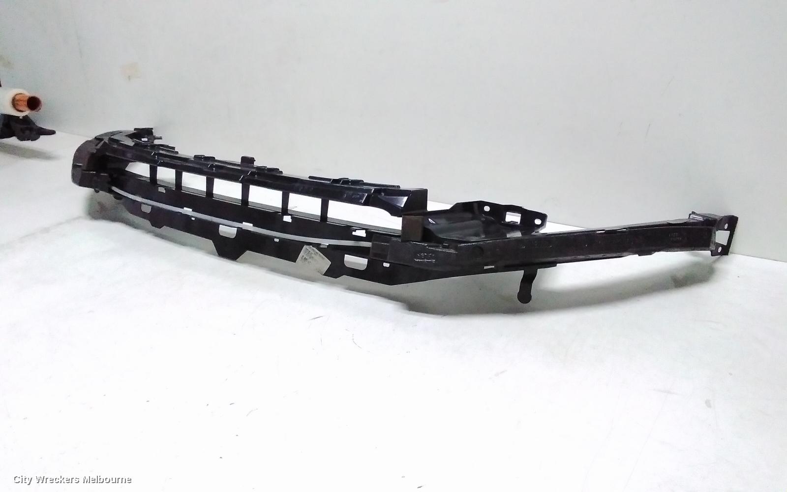 LAND ROVER DISCOVERY SPORT F/BAR REINFORC/BRACK, ENERGY ABSORBER (CENTRE), L550, 07/2019 ONWARDS - Image 2