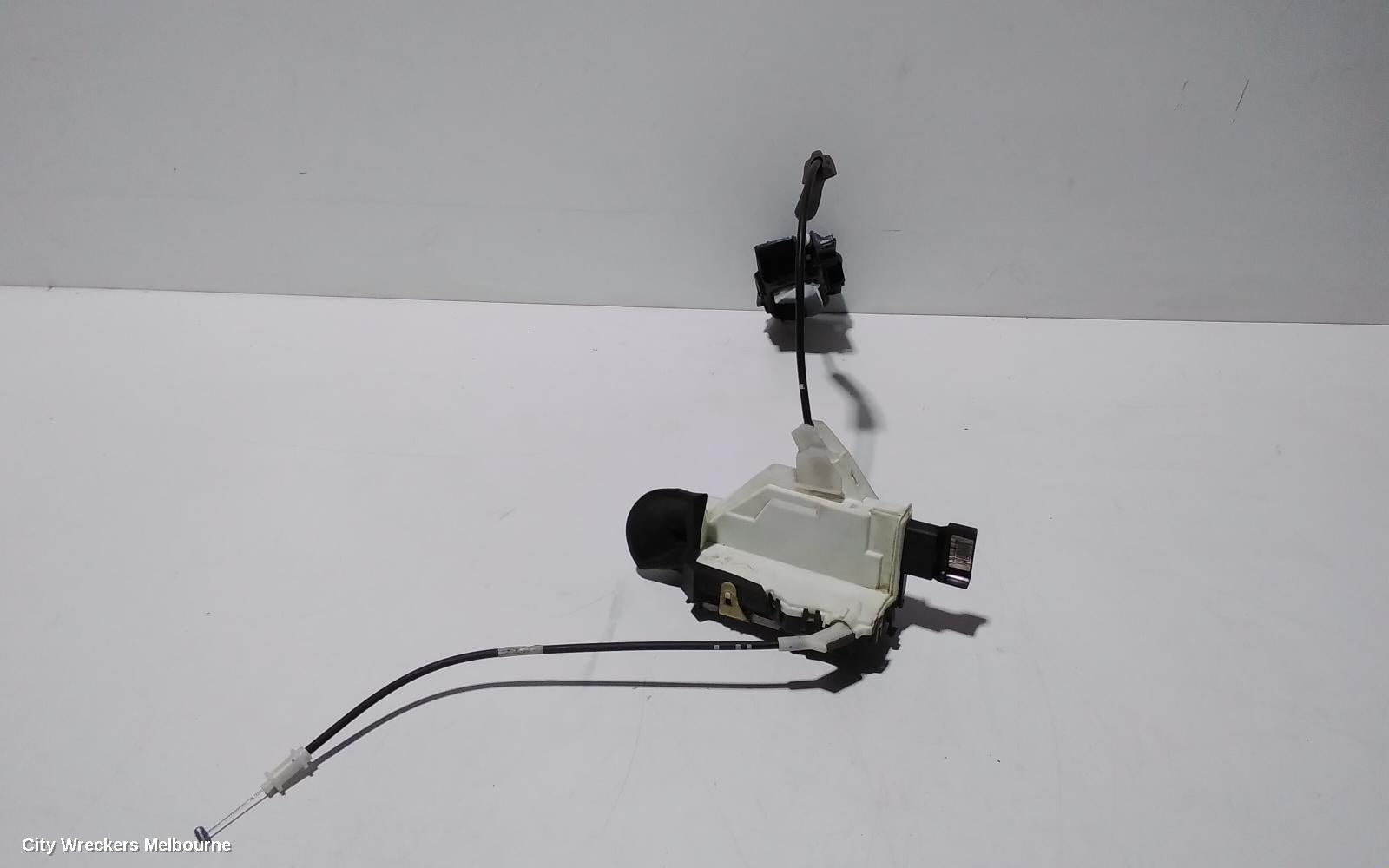 PEUGEOT 508 DOOR/BOOT/GATE LOCK, RIGHT FRONT DOOR LOCK, NON DEADLOCK TYPE, 05/2011 - 09/2016 - Image 1