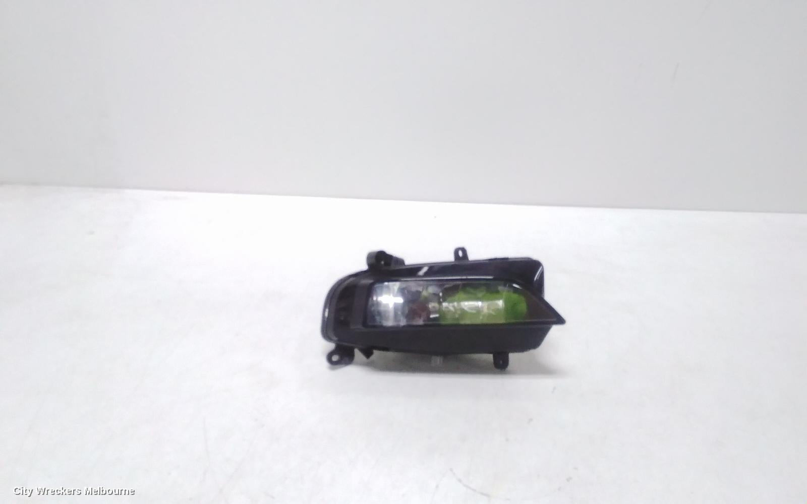 AUDI A4 RIGHT INDICATOR/FOG/SIDE, BUMPER FOGLAMP, B8 8K, 02/2008 - 01/2012 - Image 1