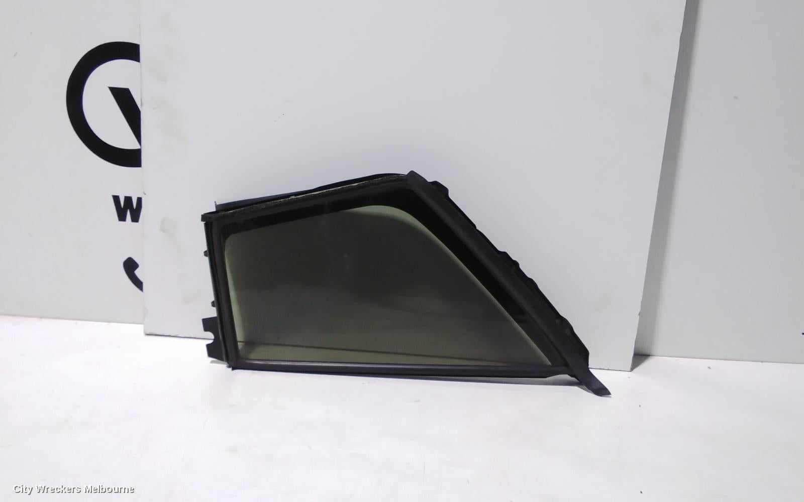 TOYOTA HIACE LEFT FRONT 1/4 DOOR GLASS, 300 SERIES, 02/2019 ONWARDS - Image 2