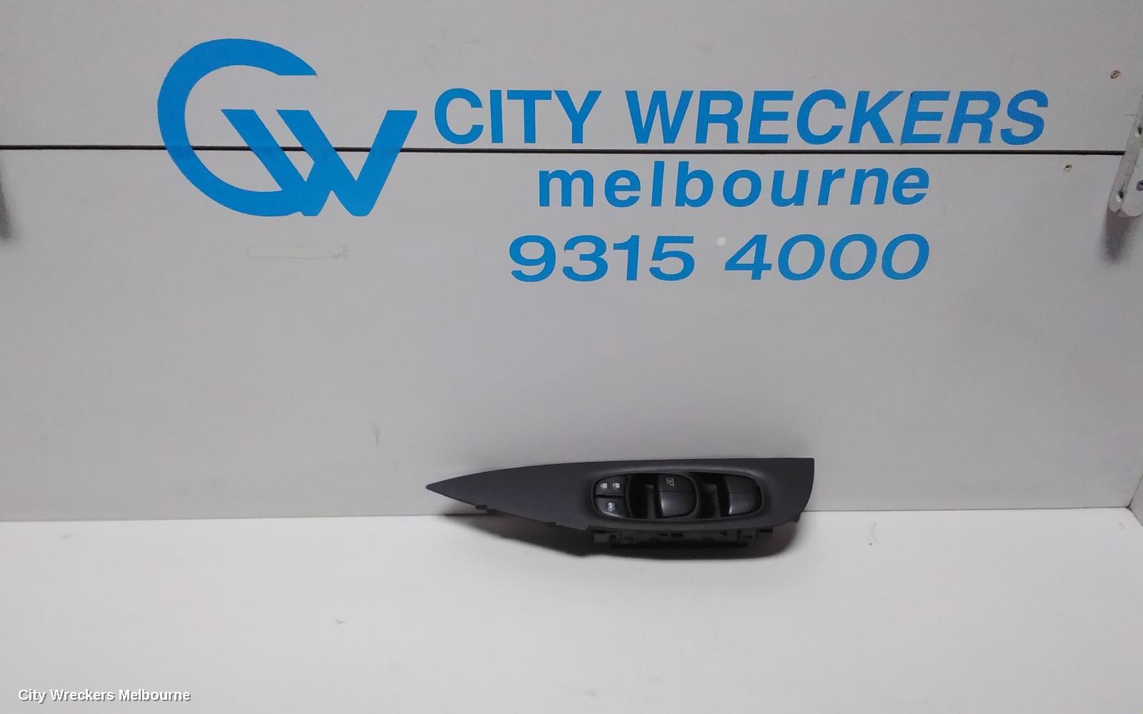 NISSAN QASHQAI PWR DR WIND SWITCH, RH FRONT (MASTER SWITCH), EARLY TYPE (ONLY DRIVERS DOOR AUTO TYPE), J11, 06/2014 - 06/2017 - Image 1
