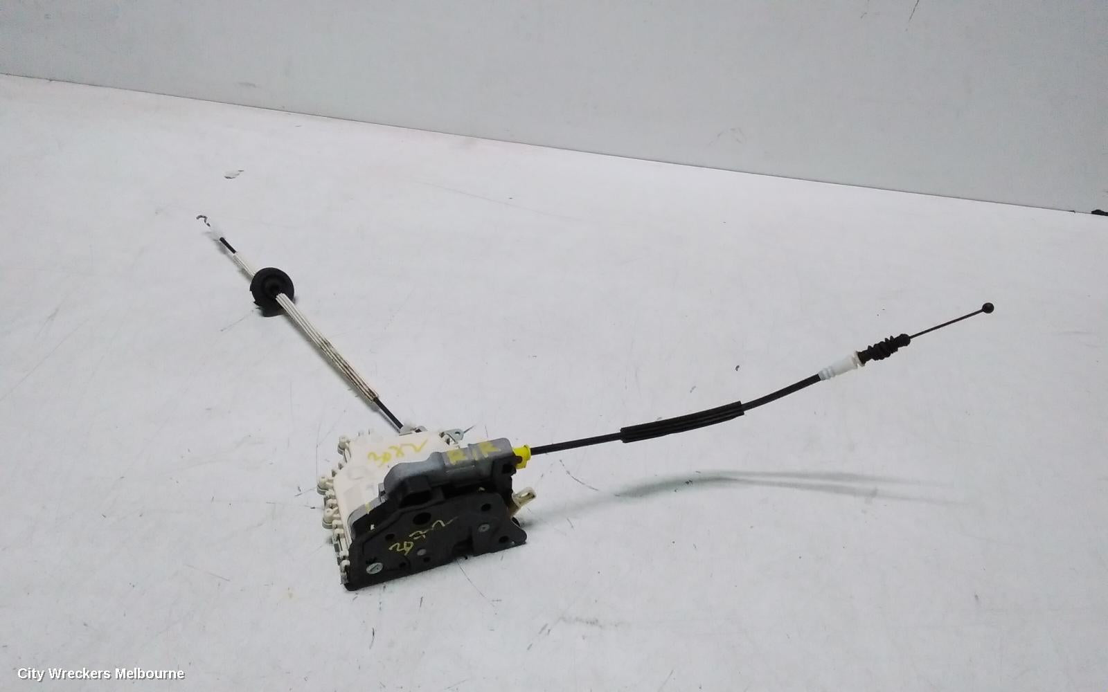AUDI Q5 DOOR/BOOT/GATE LOCK, RIGHT REAR DOOR LOCK, 8R, SINGLE ROW (6 PIN), P/N 8K0839016C, 12/2008 - 01/2017 - Image 2