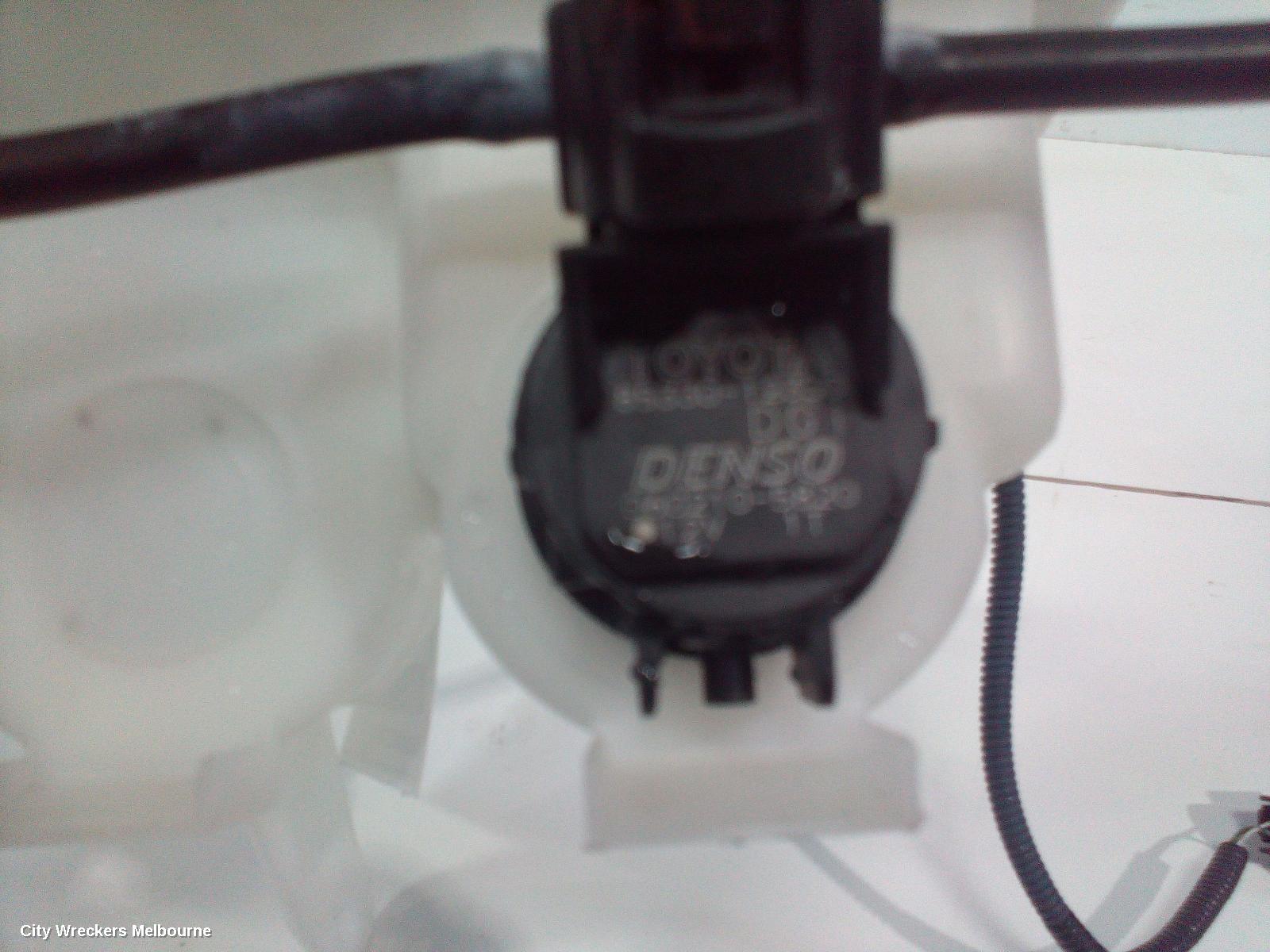 TOYOTA COROLLA WASHER BOTTLE, ZRE182R, HATCH, NON H/LAMP WASHER TYPE, 10/2012 - 06/2018 - Image 1