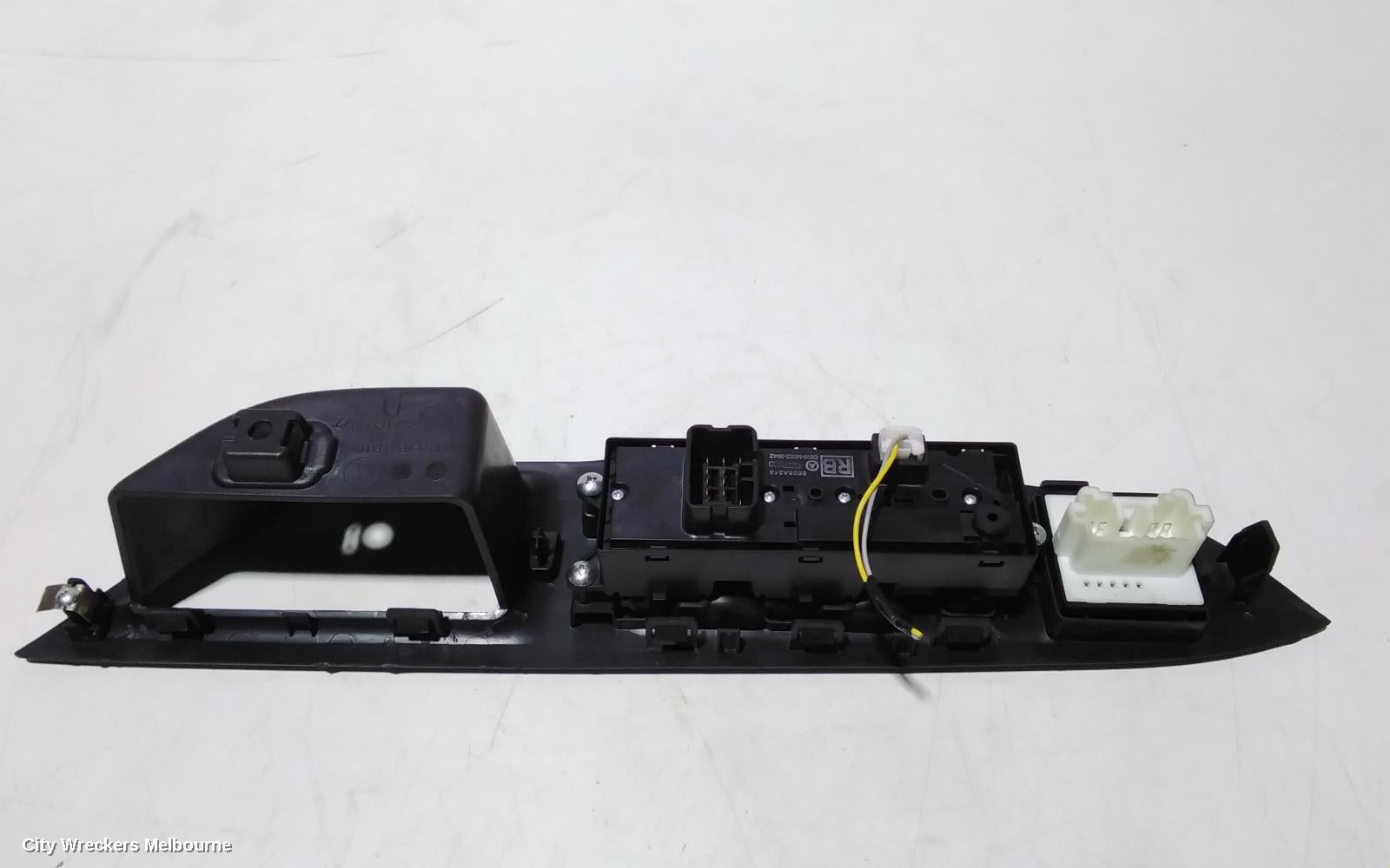 MITSUBISHI OUTLANDER PWR DR WIND SWITCH, RH FRONT (MASTER SWITCH), ZJ, 10/2012 - 03/2015 - Image 2