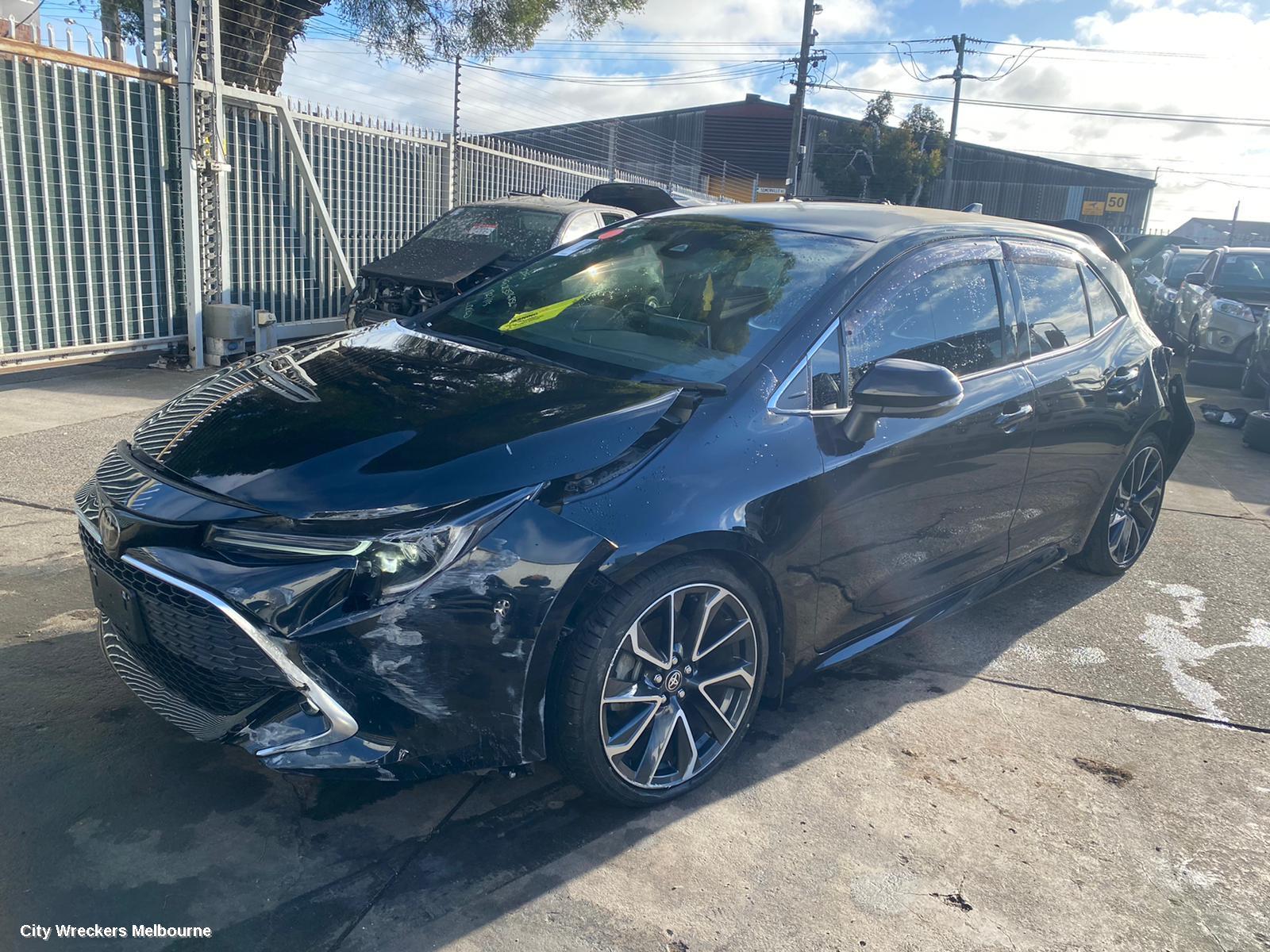 TOYOTA COROLLA LEFT FRONT DOOR, E210, HATCH/SEDAN, 07/2018 ONWARDS - Image 3