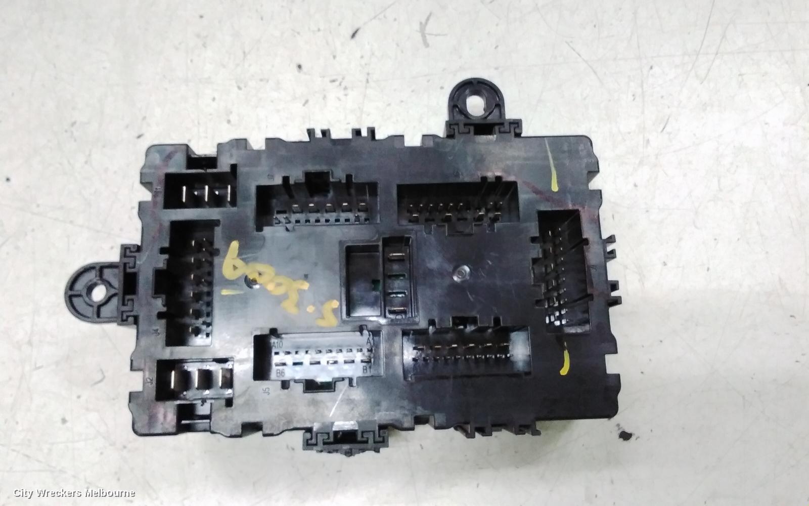 MAHINDRA XUV700 FUSE BOX, W601, 01/2023 ONWARDS - Image 3