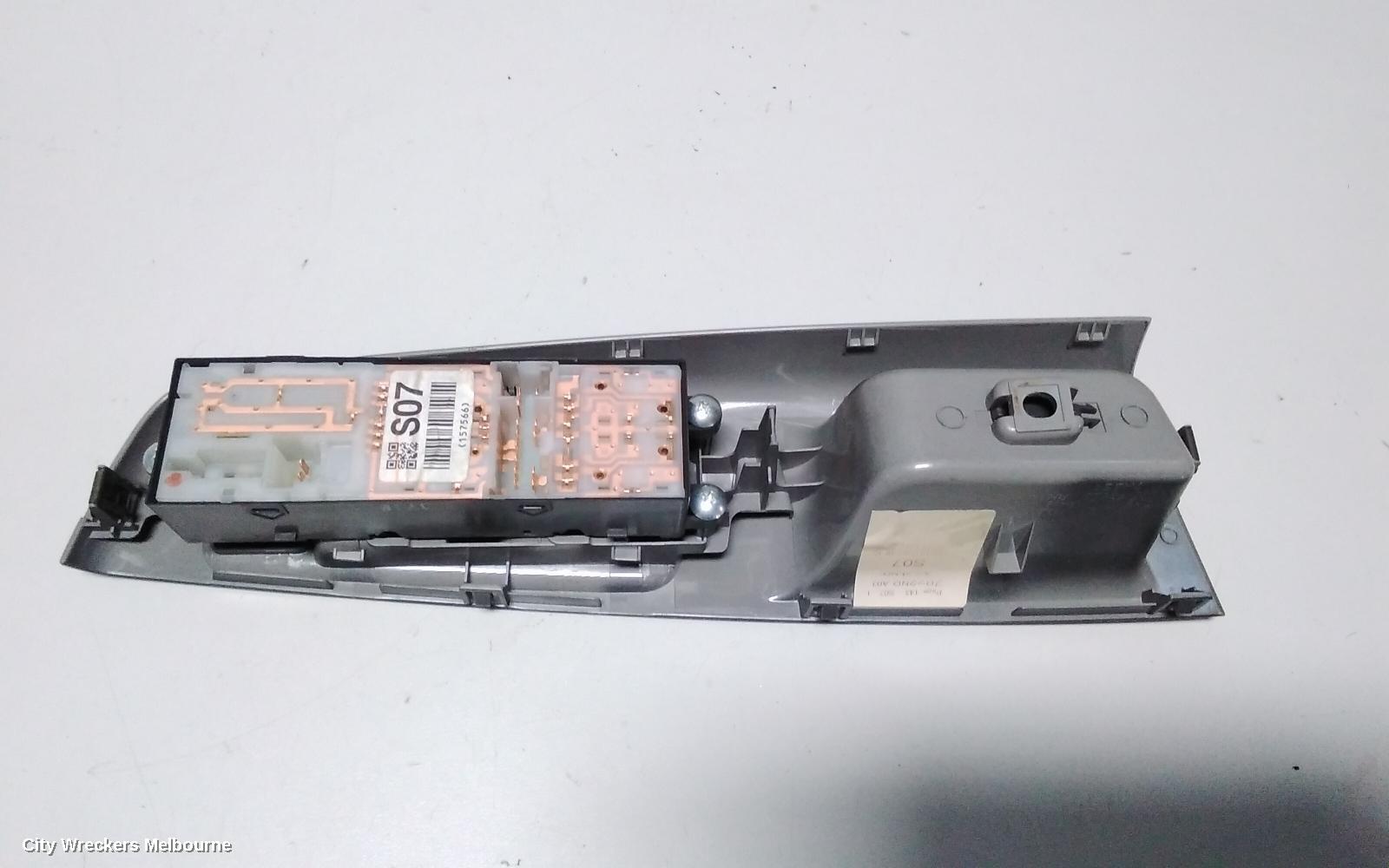 SUBARU FORESTER PWR DR WIND SWITCH, RH FRONT (MASTER SWITCH), S07, 06/2010 - 12/2012 - Image 3