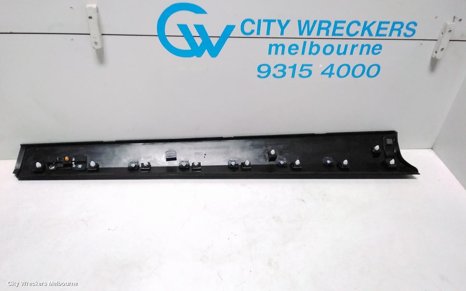 MAZDA CX3 DOOR MOULD, LHF DOOR MOULD: 69479, LH FRONT, DK, CHROME INSERT TYPE, 03/2015 ONWARDS - Image 3