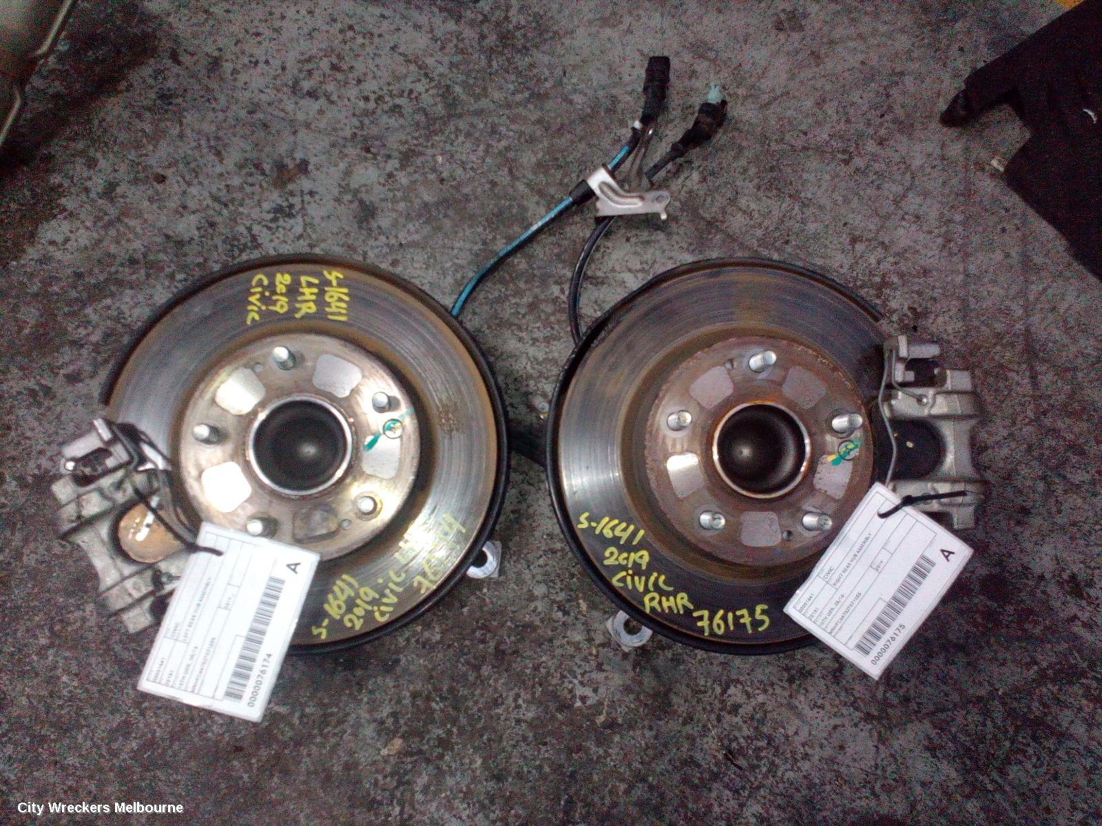 HONDA CIVIC RIGHT REAR HUB ASSEMBLY, 10TH GEN, 05/2016 - 08/2021 - Image 2