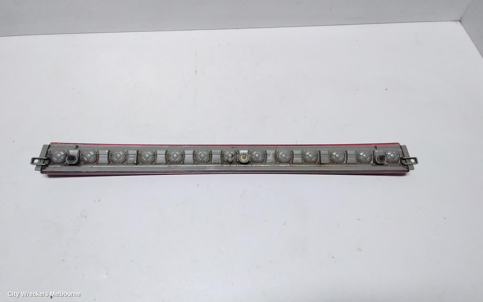 TOYOTA TARAGO REAR GARNISH, TAILGATE GARNISH (CENTRE), ACR50R, 03/2006 - 06/2020 - Image 3