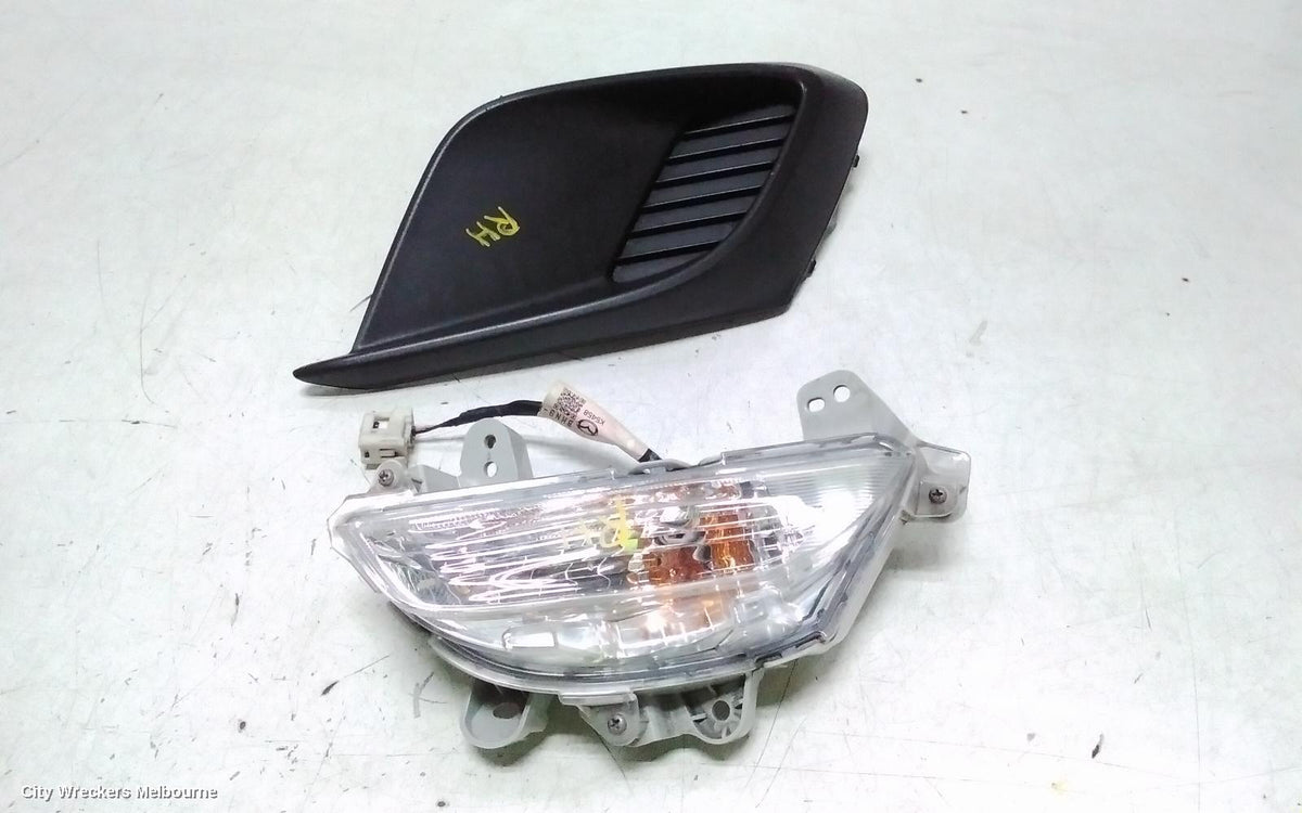 MAZDA 3 RIGHT INDICATOR/FOG/SIDE, BUMPER FLASHER, BM, 11/2013 - 05/2016 - Image 1