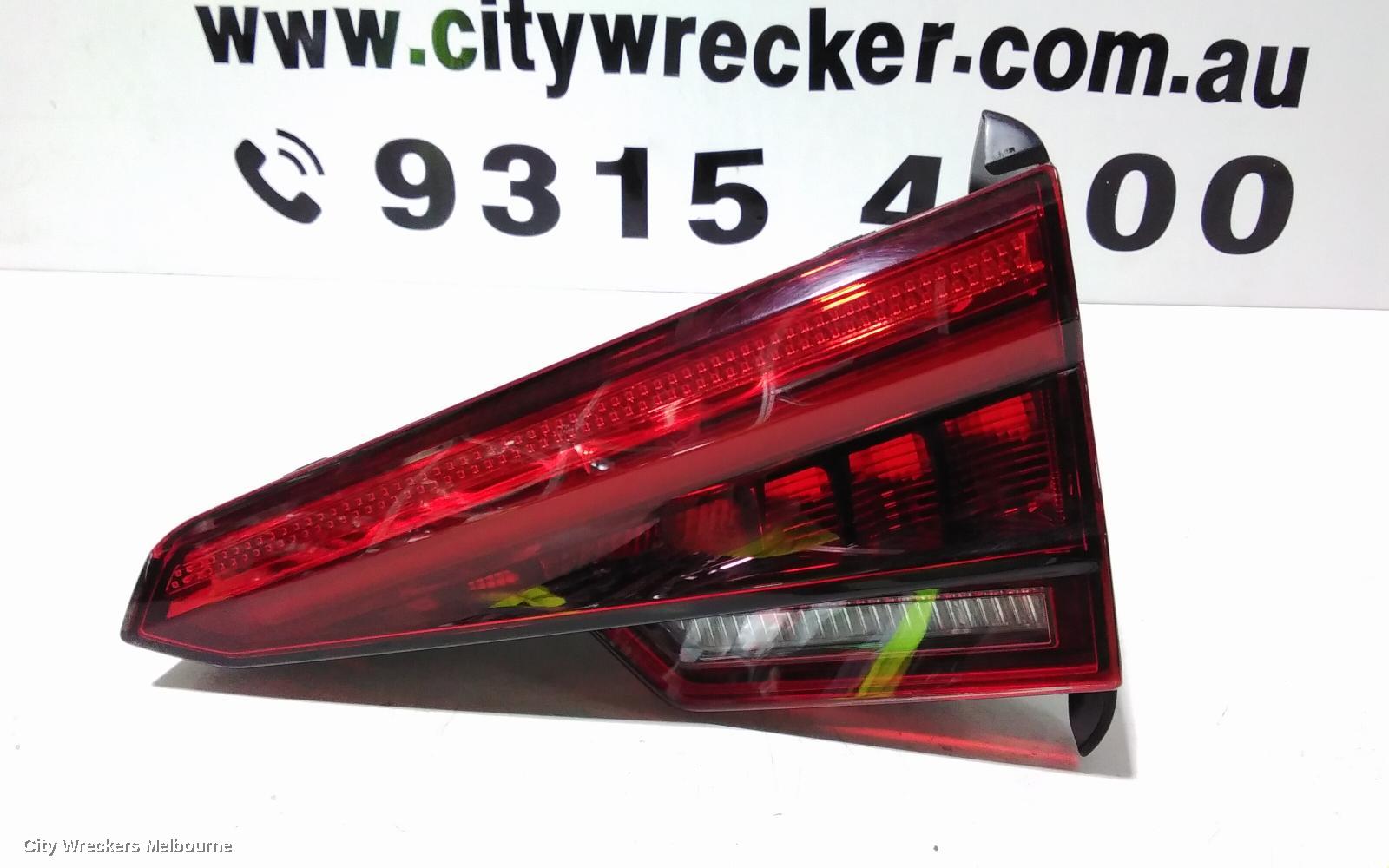 AUDI A4 REAR GARNISH, BOOTLID LAMP (RH SIDE), SEDAN, B9 8W, 10/2015 - 11/2020 - Image 3