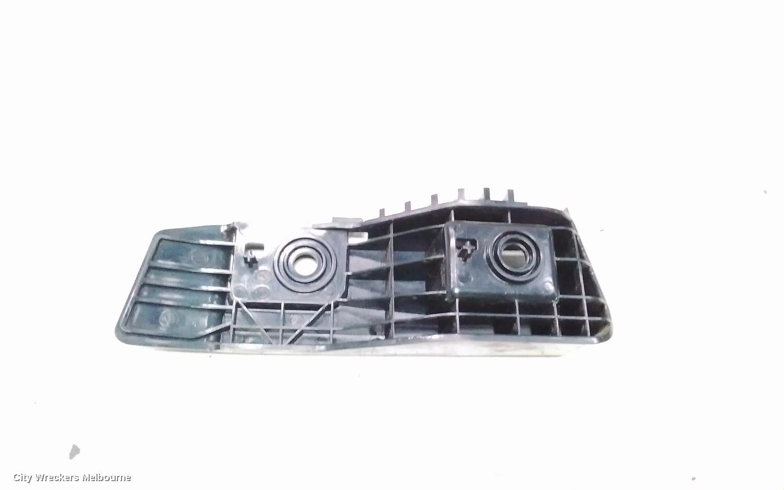 TESLA MODEL 3, 1ST GEN, 06/2019 ONWARDS, RHR BAR BRAKET: 136701 - Image 3