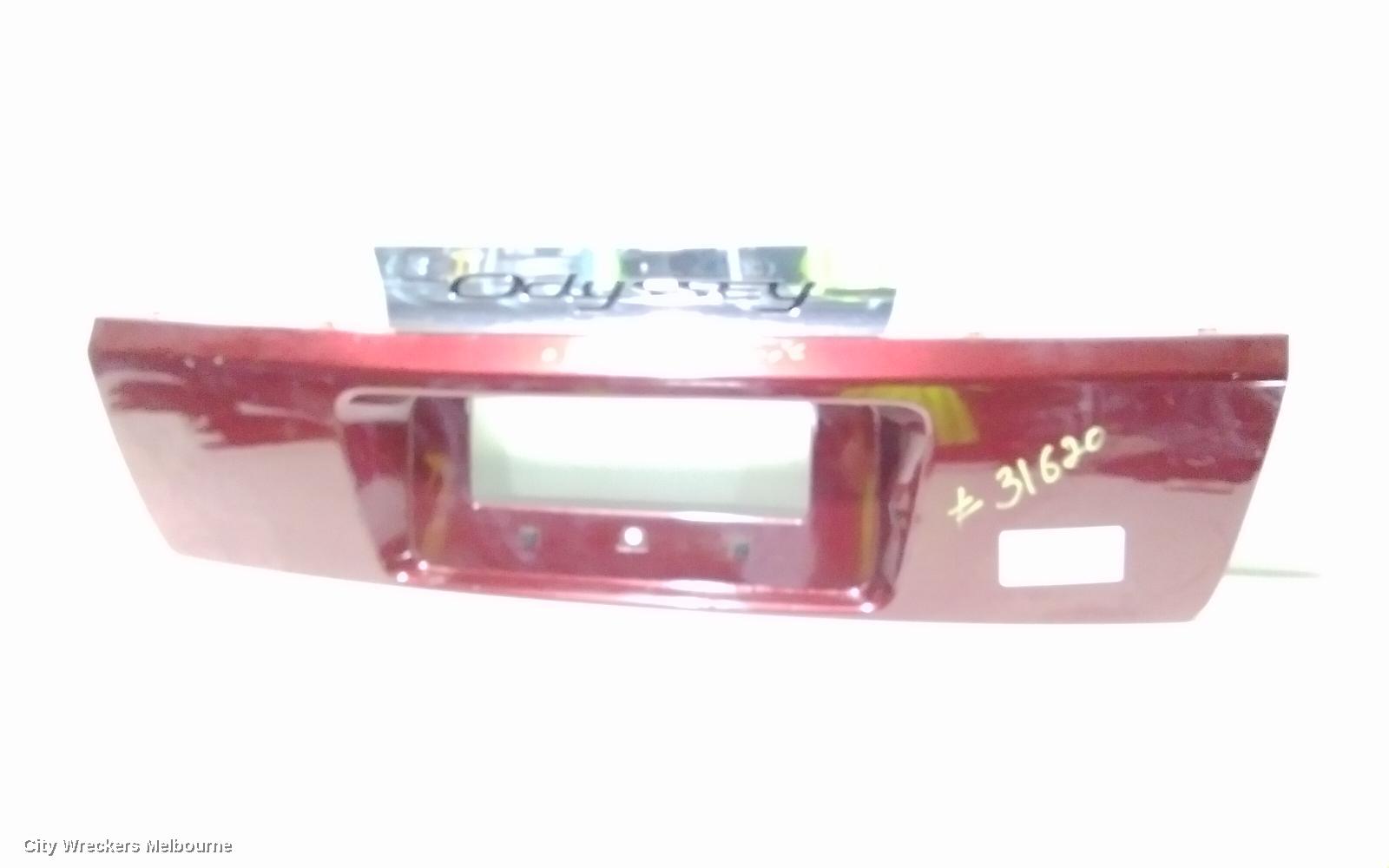 HONDA ODYSSEY REAR GARNISH, TAILGATE UPPER CENTRE CHROME PIECE, RB, 07/2004 - 03/2009 - Image 1