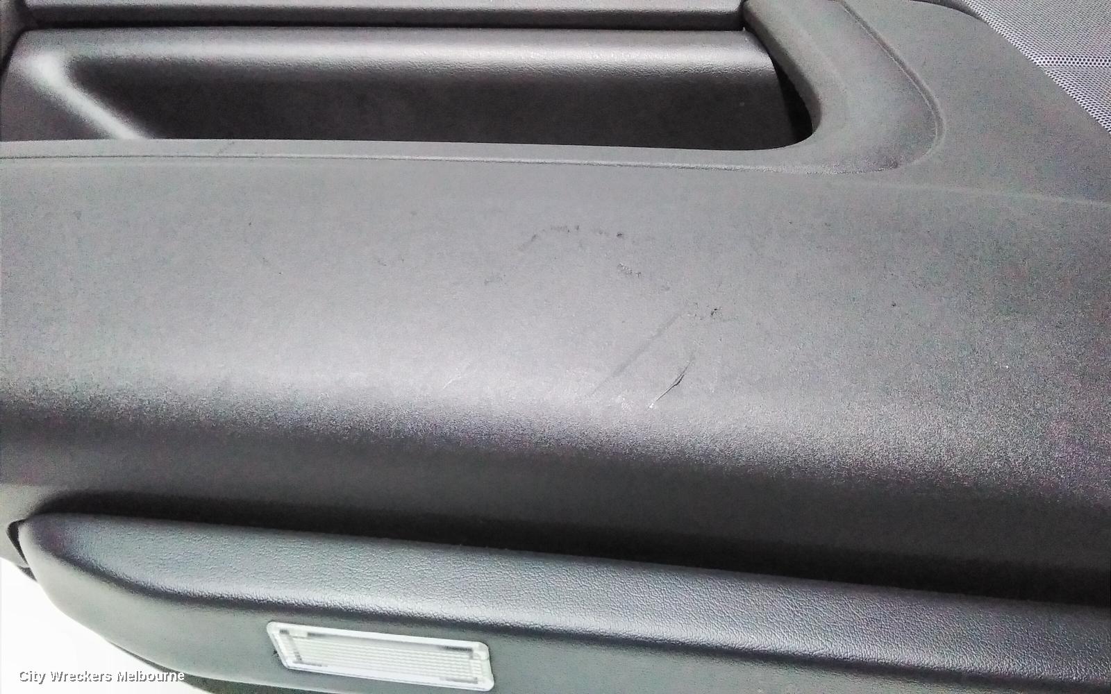 LAND ROVER RANGEROVER SPORT DOOR TRIM, LH FRONT, L494, BLACK, LEATHER, 06/2013 ONWARDS - Image 3