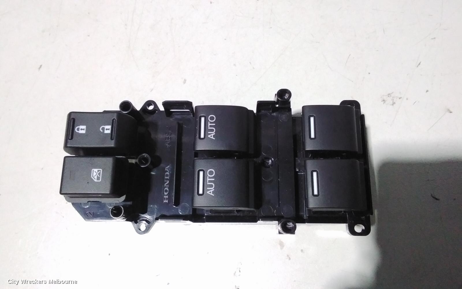 HONDA HRV PWR DR WIND SWITCH, RH FRONT (MASTER SWITCH), RU5, 12/2014 ONWARDS - Image 2