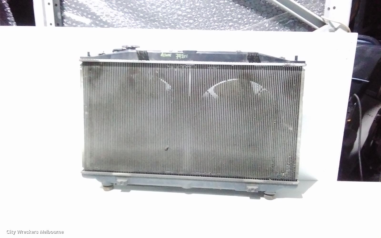 HONDA ACCORD RADIATOR, AUTO, 2.4, 8TH GEN, EURO (VIN JHMCU), K24Z3, 07/2011 - 12/2015 - Image 3