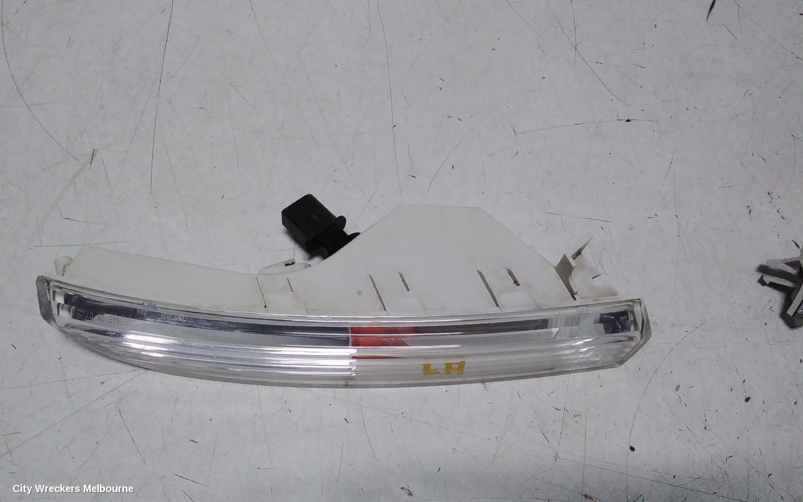 VOLKSWAGEN PASSAT LEFT INDICATOR/FOG/SIDE, BUMPER FOGLAMP, 3C/MK6 B7, SEDAN/WAGON/ALLTRACK, W/ DAYTIME RUNNING LAMP, 09/2010 - 05/2015 - Image 3
