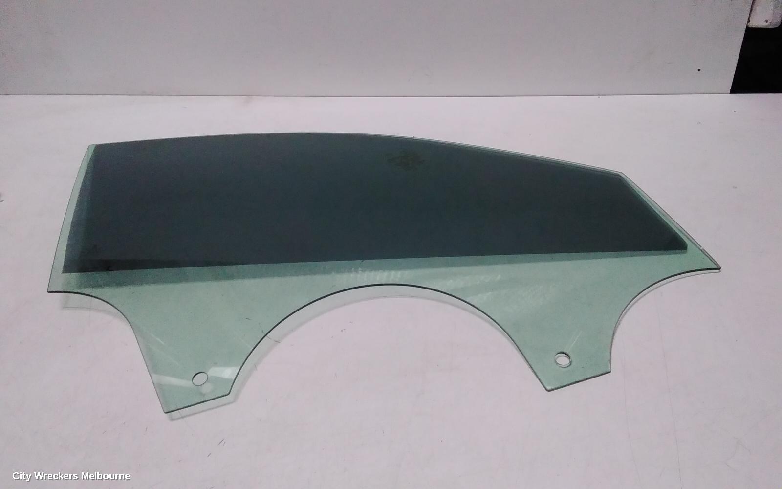 VOLKSWAGEN T-ROC RIGHT FRONT DOOR WINDOW, A1, 03/2020 - 12/2025 - Image 1