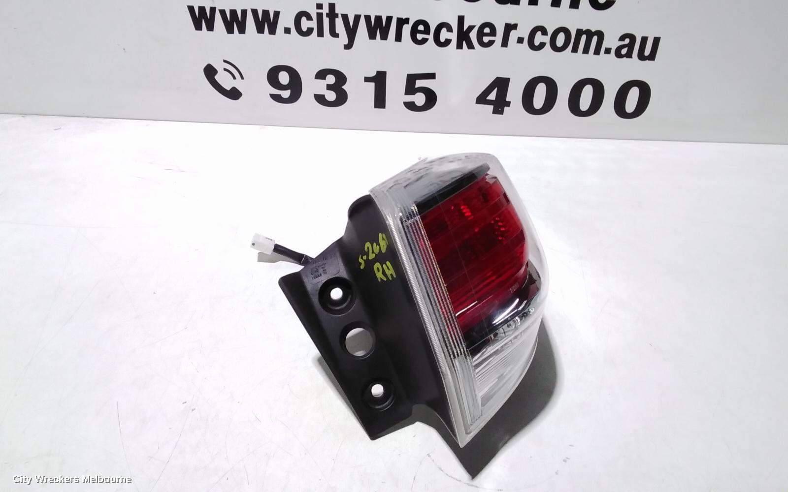 TOYOTA KLUGER RIGHT TAILLIGHT, GSU50/GSU55, 03/2014 - 10/2016 - Image 3