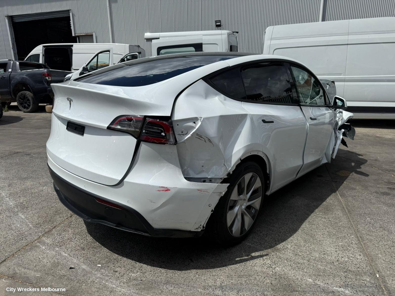 TESLA MODEL Y HEADREST, 1ST GEN, 03/2022 ONWARDS - Image 3