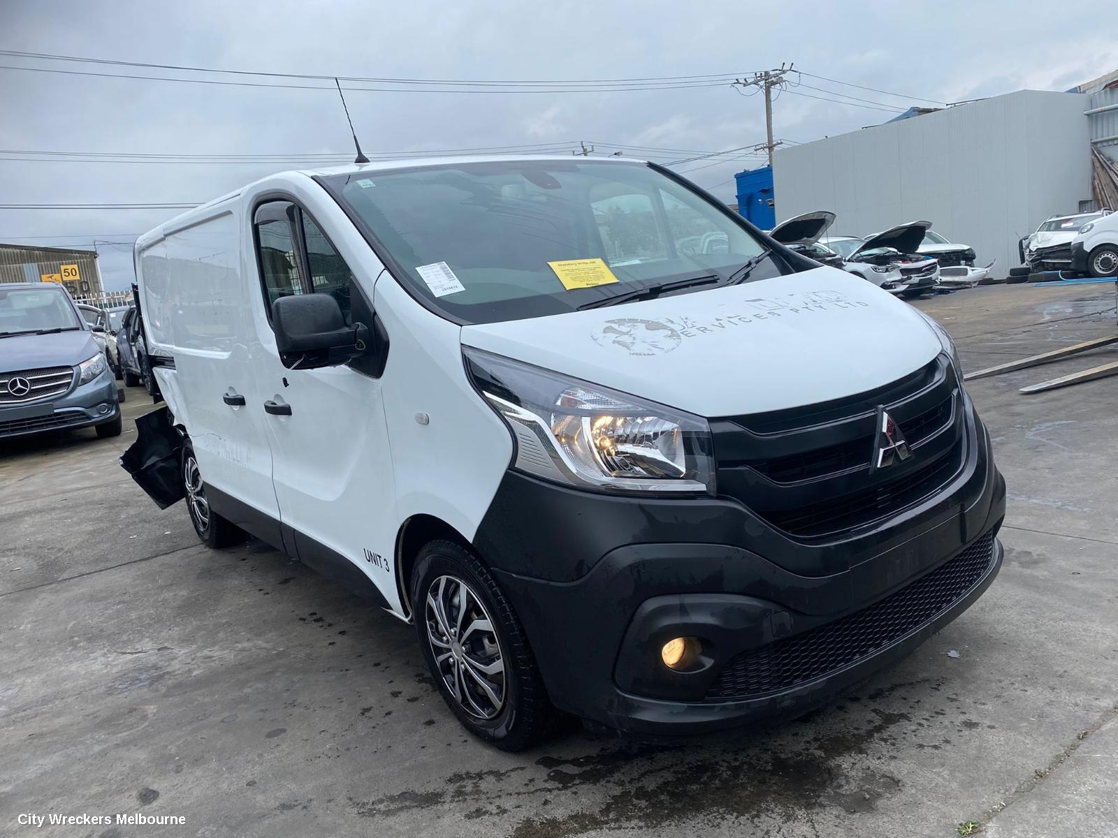 MITSUBISHI EXPRESS RIGHT FRONT DOOR, SN, 03/2020 - 12/2022 - Image 2
