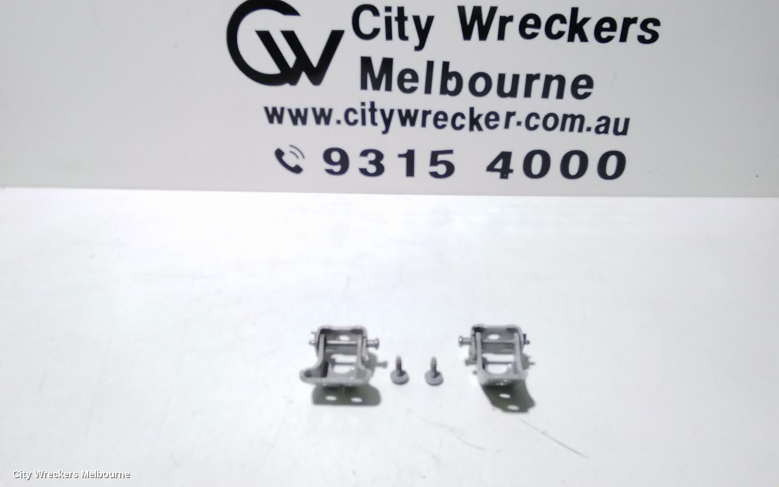 PEUGEOT 508 DOOR HINGE/RUNNER, 07/2011 - 12/2017 - Image 1