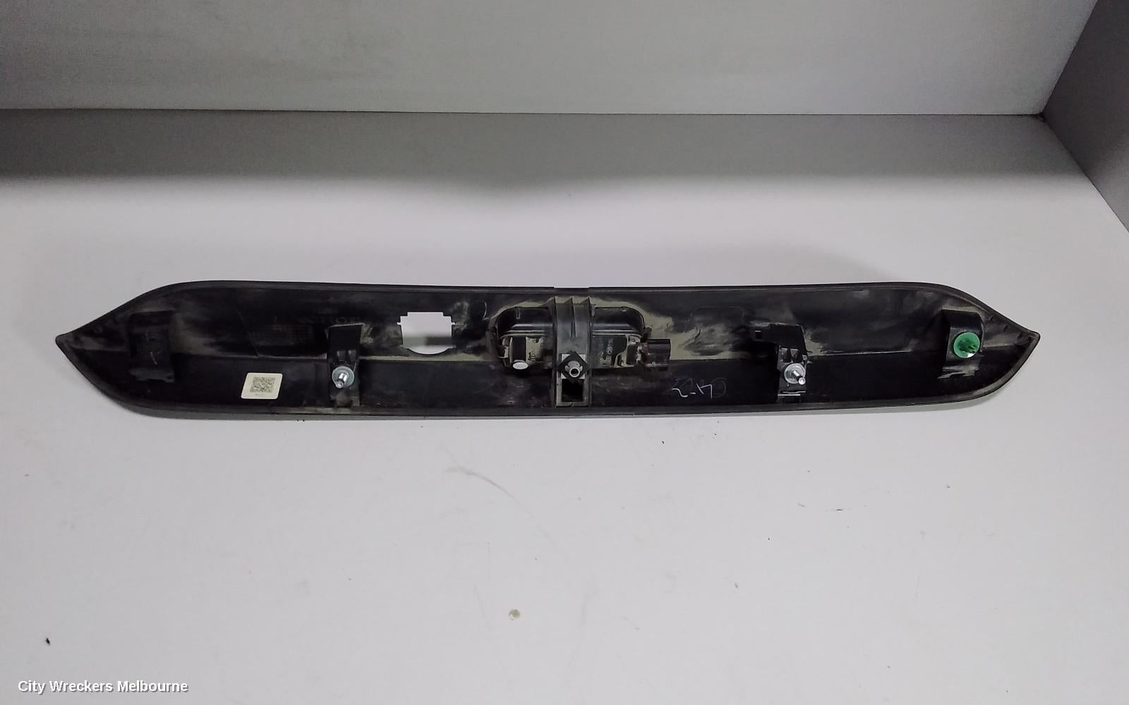 HONDA CRV REAR GARNISH, TAILGATE GARNISH (LOWER), RW, 05/2017 ONWARDS - Image 3