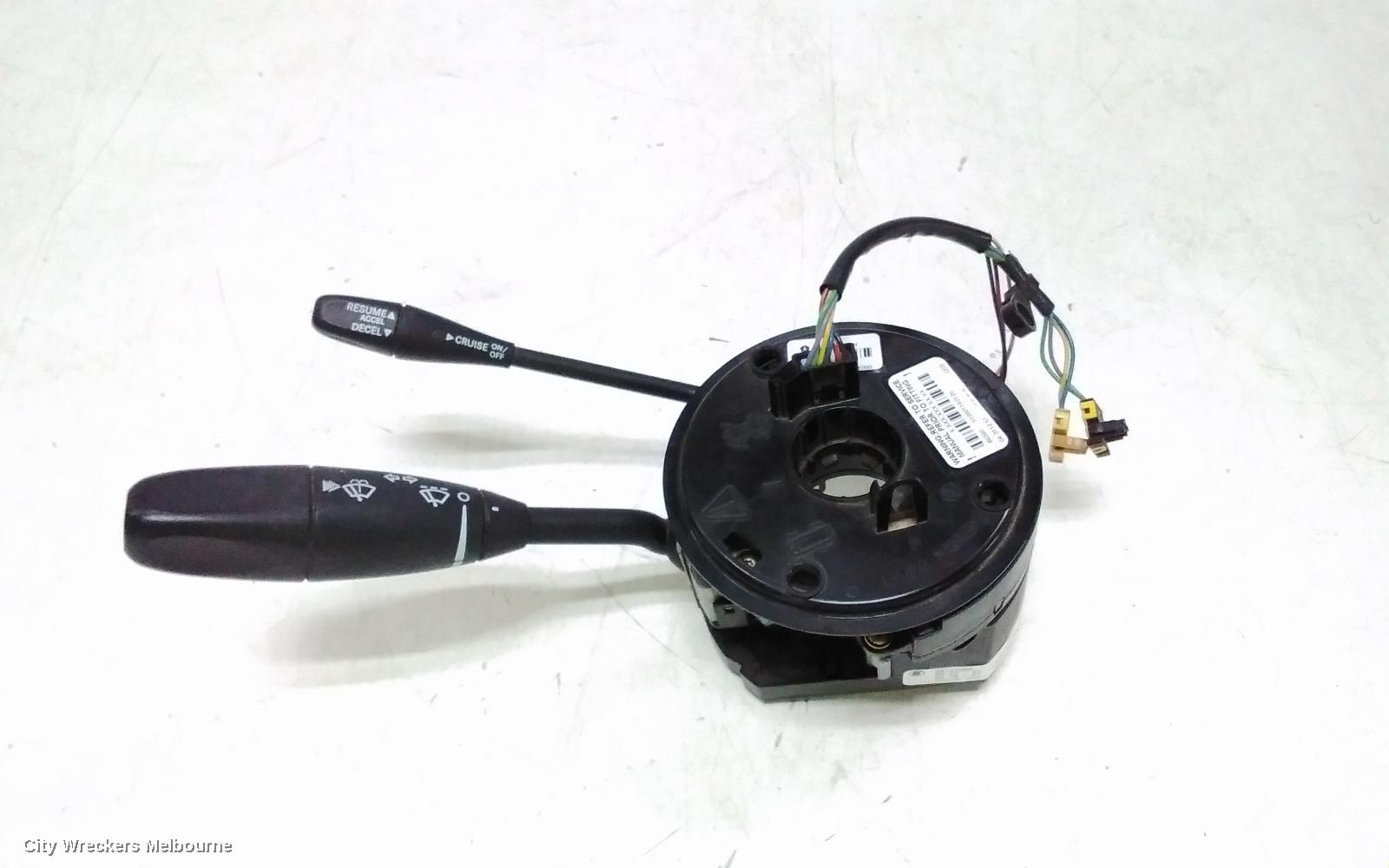 CHRYSLER 300C AIRBAG MODULE/SENSOR, CLOCKSPRING, 11/2005 - 12/2011 - Image 1