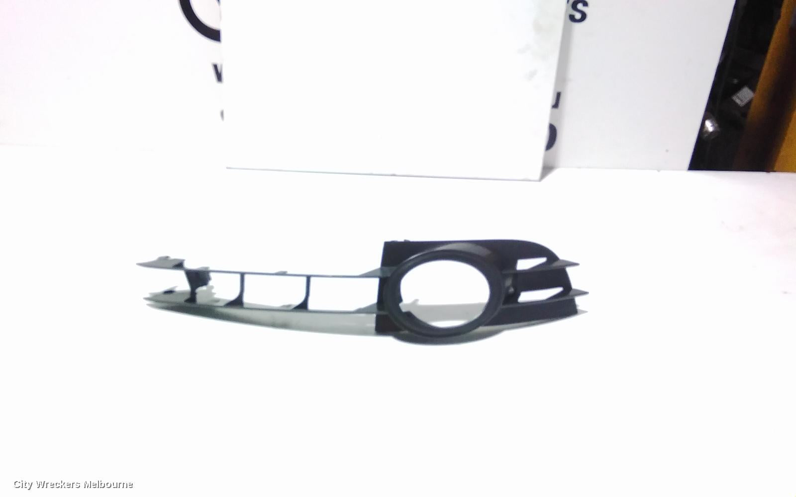 AUDI A6 RIGHT INDICATOR/FOG/SIDE, BUMPER FOGLAMP, C6/4F, A6, 10/2008 - 06/2011 - Image 3