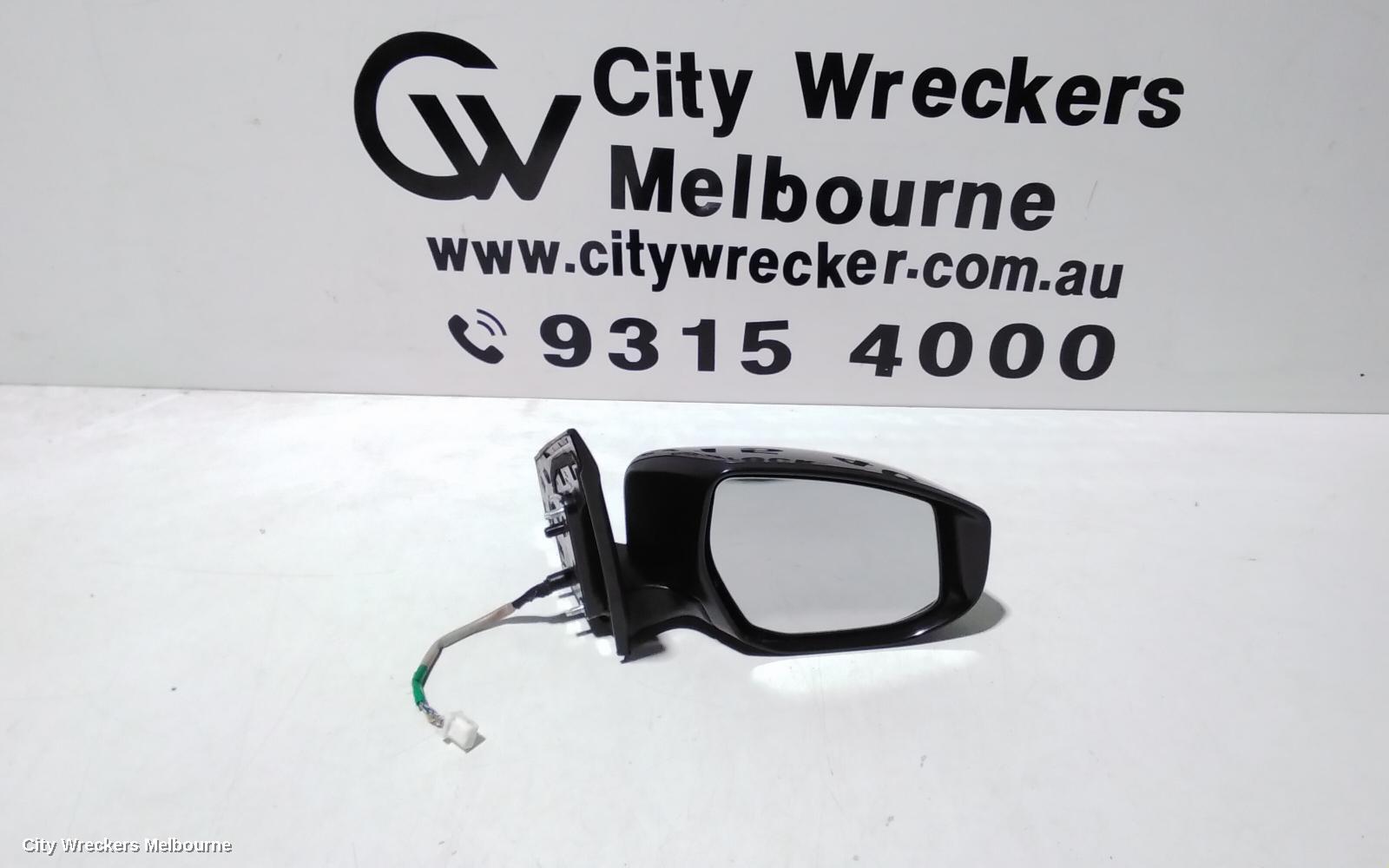 NISSAN PULSAR RIGHT DOOR MIRROR, B17, SEDAN, MANUAL FOLD TYPE, 12/2012 - 12/2017 - Image 1
