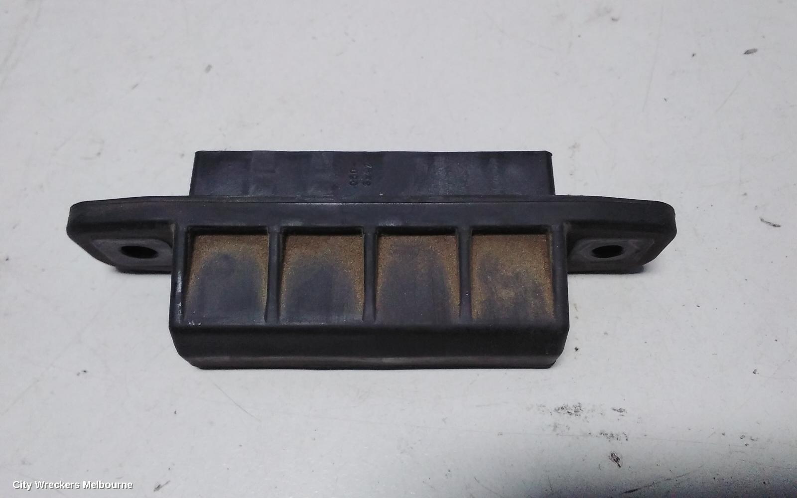TOYOTA TARAGO REAR GARNISH, TAILGATE GARNISH (CENTRE), ACR50R/GSR50R, 12/2008 - 06/2020 - Image 3