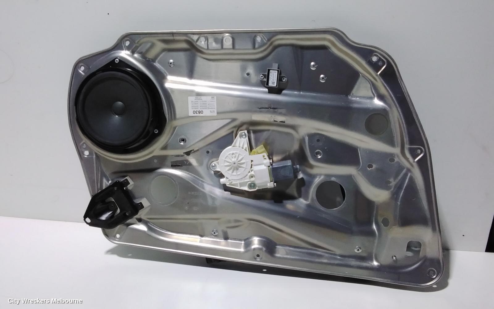 MERCEDES C CLASS LEFT FRONT WINDOW REG/MOTOR, W204, DOOR REG AND MOTOR ASSY, 07/2007 - 04/2011 - Image 2