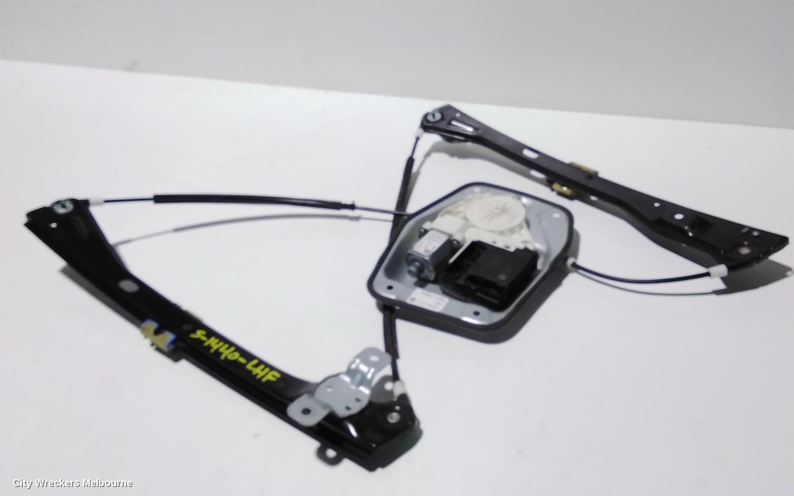 VOLKSWAGEN JETTA LEFT FRONT WINDOW REG/MOTOR, 1KM, 02/2006 - 07/2011 - Image 1