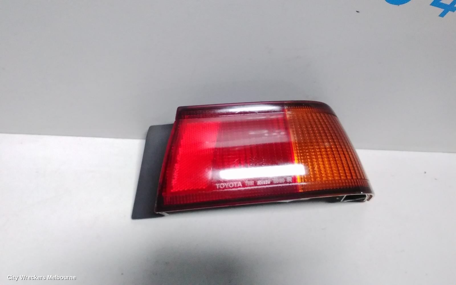 TOYOTA CAMRY RIGHT TAILLIGHT, SK20, SEDAN, 08/1997 - 09/2000 - Image 3